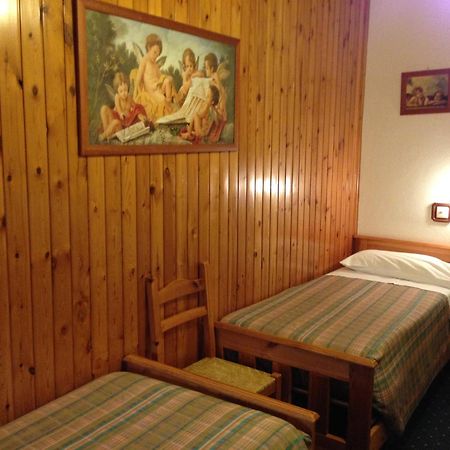 Hotel Cimone Riolunato Ruang foto