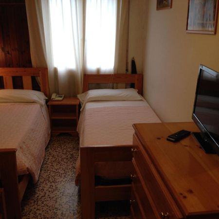 Hotel Cimone Riolunato Ruang foto