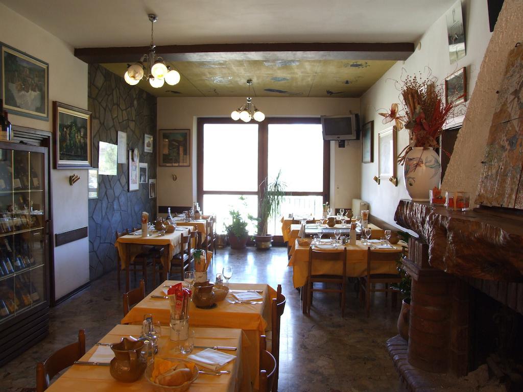 Hotel Cimone Riolunato Bagian luar foto