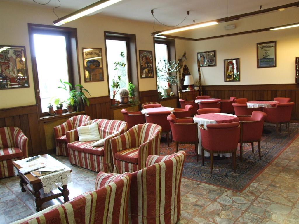Hotel Cimone Riolunato Bagian luar foto